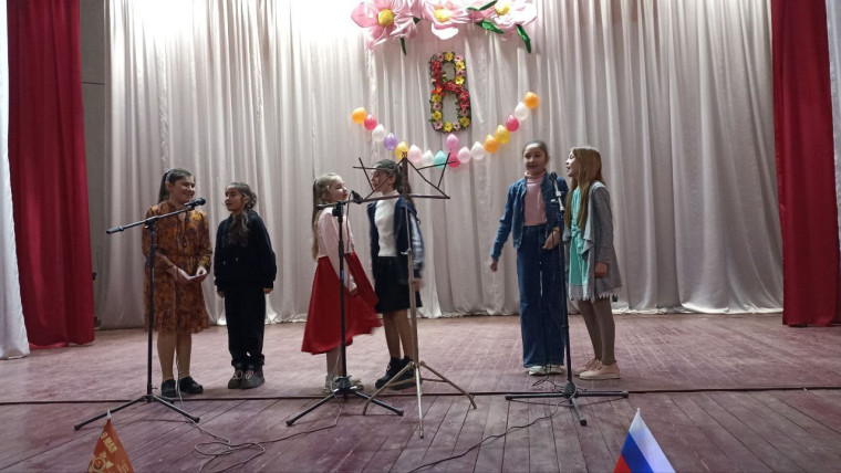 В Вольновском ТУ поселении прошёл тематический вечер и праздничный концерт, посвящённый Международному женскому дню 8 марта "Все начинается с женщины!💐. В Вольновском ТУ поселении прошёл тематический вечер и праздничный концерт, посвящённый Международному женскому дню 8 марта "Все начинается с женщины!💐.