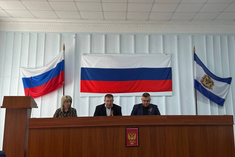 05.05.2025г. под председательством Председателя Совета депутатов Нижнесерогозского муниципального округа Дашковского С.В состоялось заседание 33 сессии Совета депутатов. 05.05.2025г. под председательством Председателя Совета депутатов Нижнесерогозского муниципального округа Дашковского С.В состоялось заседание 33 сессии Совета депутатов.